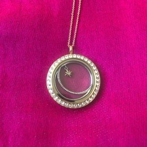 Origami Owl Twist Locket with Moon plate